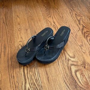 Aldo wedge sandals size 8.5